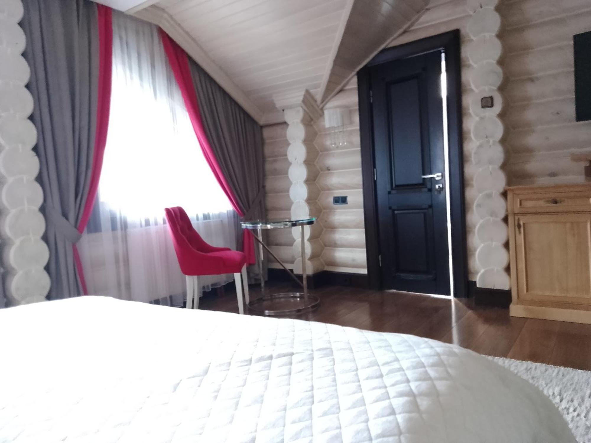 Hotel Golden Lion & Spa Tynnoye Exterior photo
