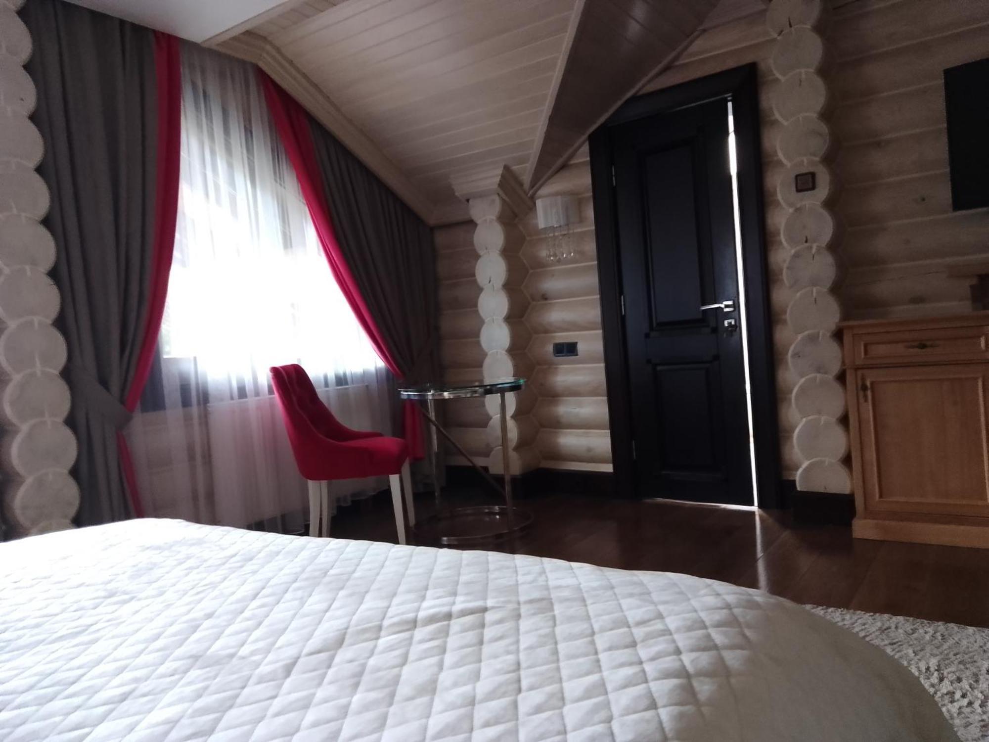 Hotel Golden Lion & Spa Tynnoye Exterior photo