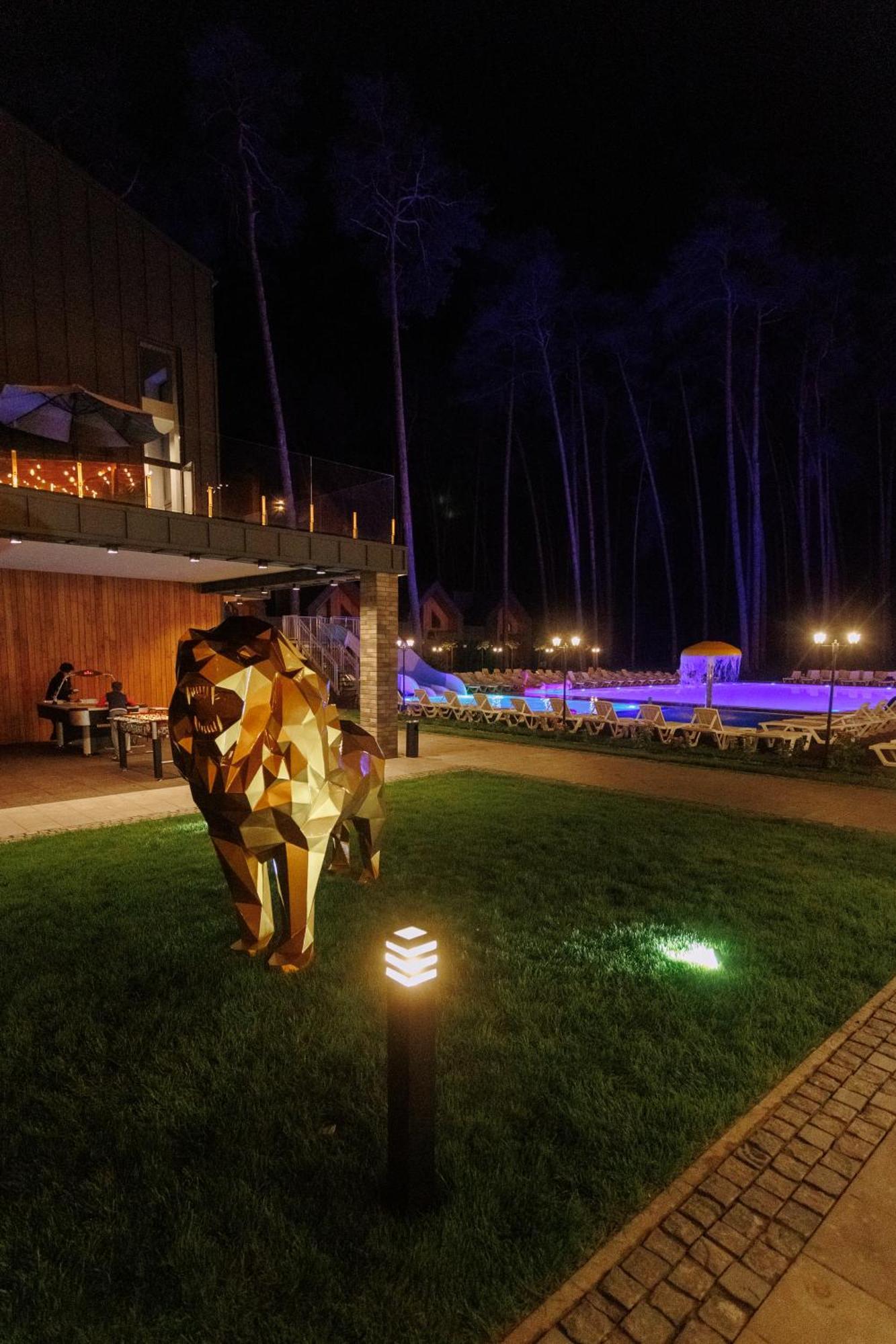 Hotel Golden Lion & Spa Tynnoye Exterior photo